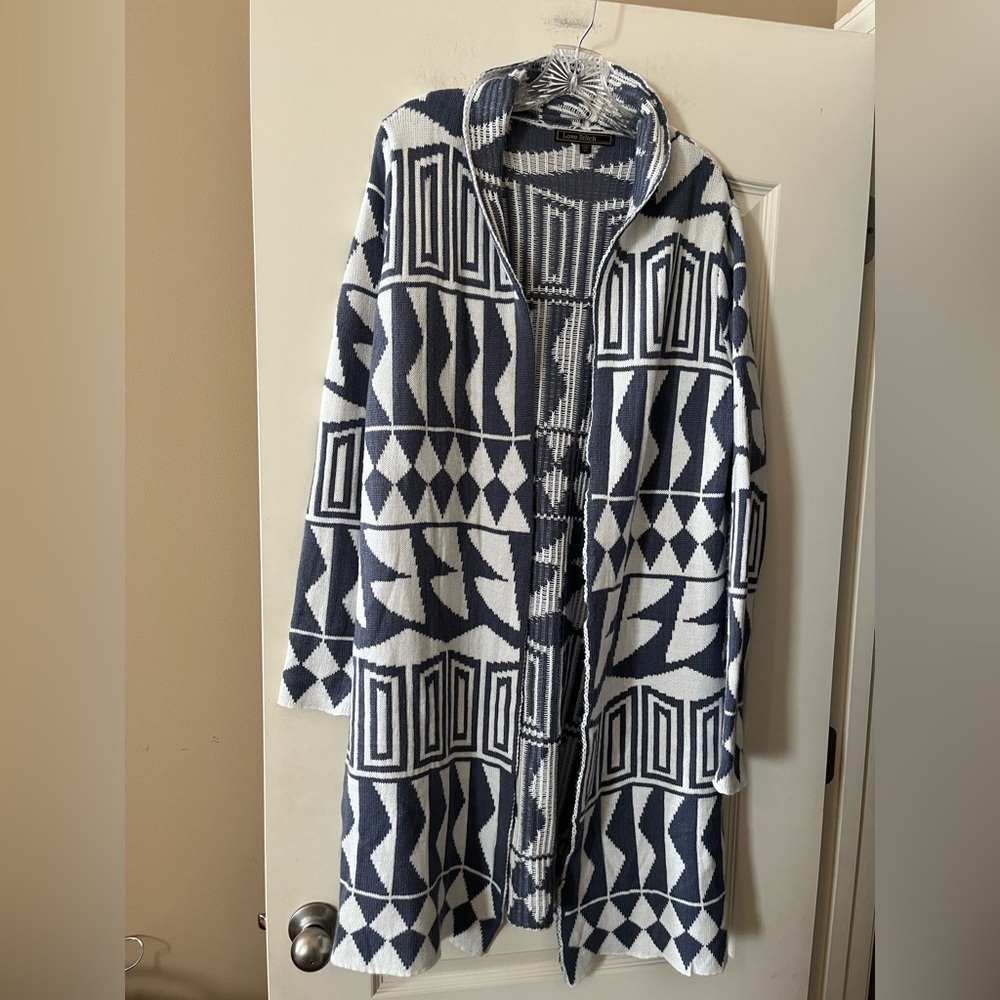 Love Stitch Acrylic Geometric Patterned Blue and White Long Cardigan Size M/L - Picture 11 of 15